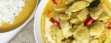 Chicken Thai Yellow Curry with Bamboo - Mae Jum Store