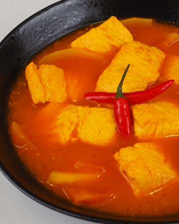 Salmon Sour Curry - Mae Jum Store