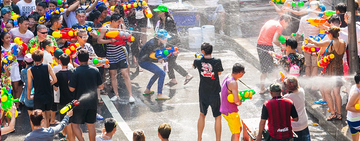 Mae Jum's Guide to Songkran!