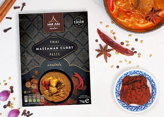 Mae Jum Thai Massaman Curry Paste