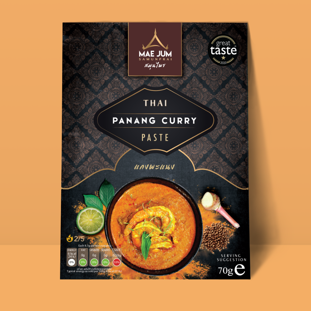 Mae Jum Panang Curry Paste Mild, aromatic and delicious!